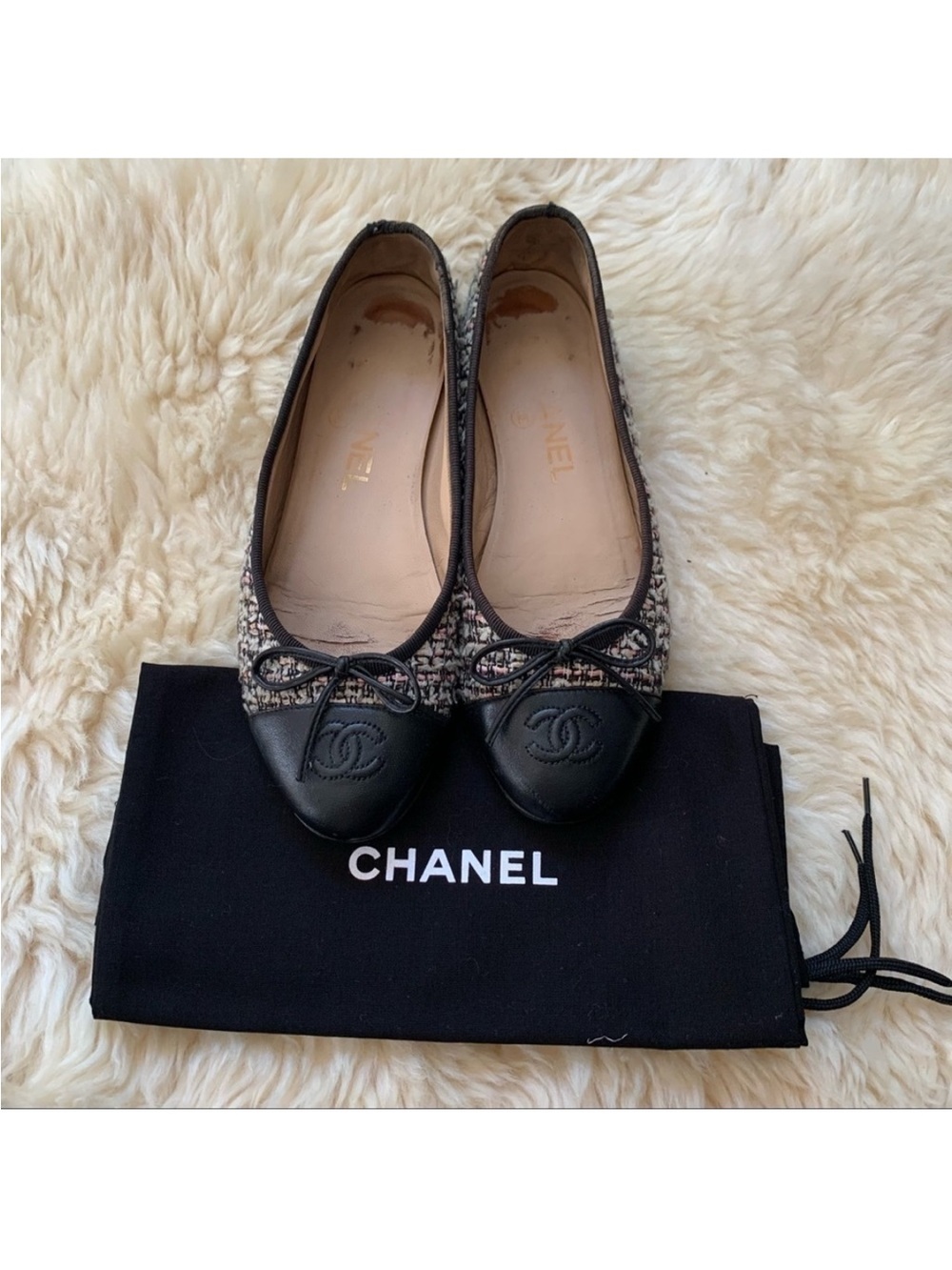 CHANEL Tweed Leather Toe Cap Classic Designer Blogger CC Flats 35